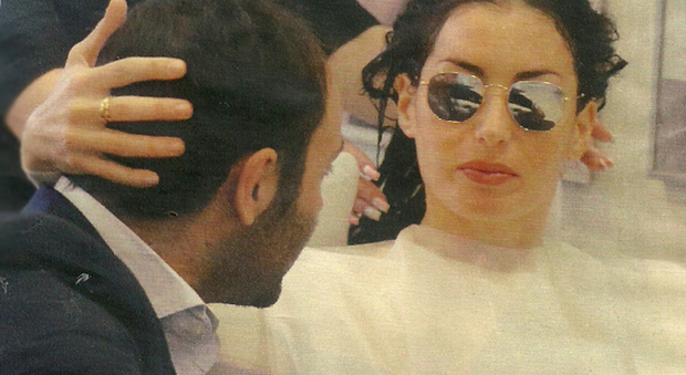 Elisabetta Gregoraci arrabbiata dal parrucchiere: "Non pubblico foto con mio marito"