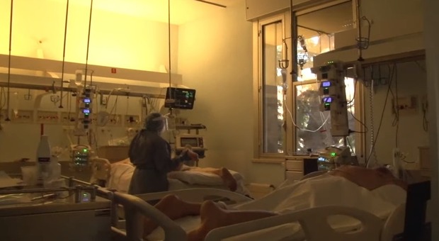 Un reparto di terapia intensiva trevigiano: 36 i pazienti attualmente ricoverati in rianimazione nella Marca