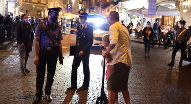 Movida a Napoli: maggiori controlli delle forze dell'ordine nel fine settimana