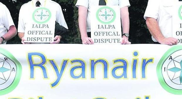 Ryanair salva i voli delle vacanze sostituendo i piloti in sciopero