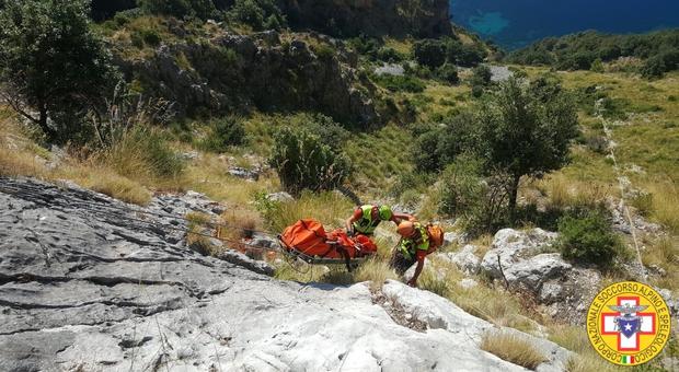 Turista francese morto in Cilento, il post dei piloti dei droni: «Scusaci»