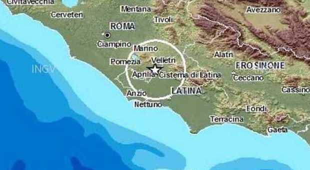 Terremoto a Roma, tre scosse in serata: "Epicentro sui colli albani"