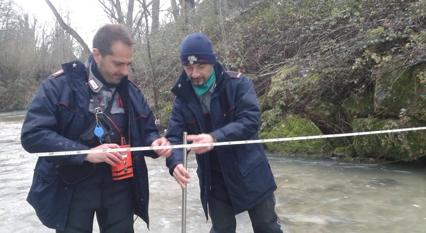 Monte San Martino: prelievi d'acqua abusivi sul fiume: maxi multa alla ditta