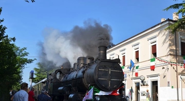 Il passaggio del treno storico ad Aviano