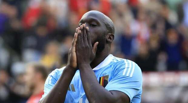 Calciomercato Napoli, quanto ha speso De Laurentiis? Calciomercato Napoli, quanto ha speso De Laurentiis?