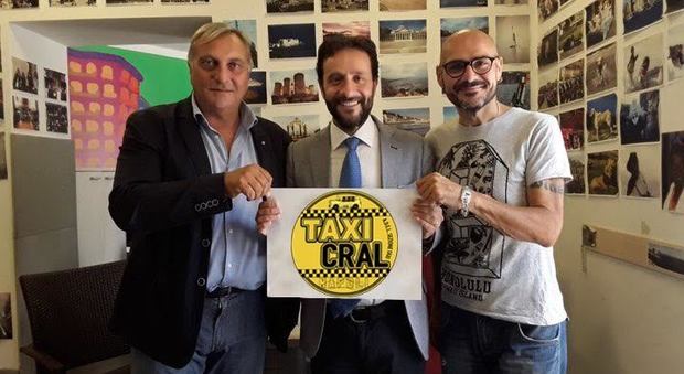 Taxi Cral Napoli, servizi e sconti presentazione al Comune