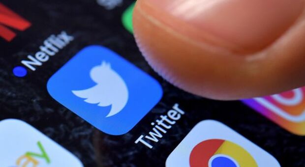 La Russia multa Twitter per mancata rimozione di contenuti