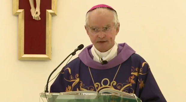 Coronavirus ad Avellino, il vescovo: «Chiedo perdono ai morti privati della dignità»