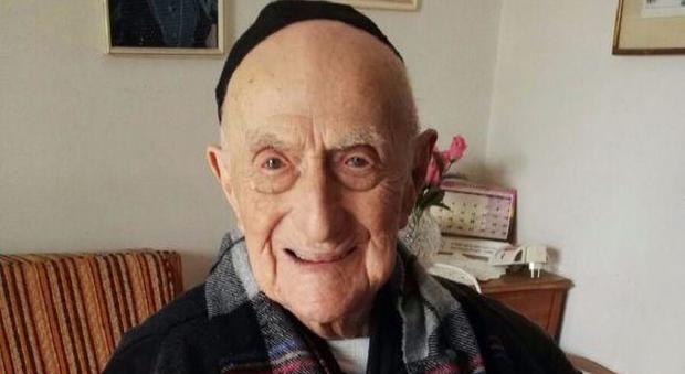 Morto l'uomo più vecchio del mondo: aveva 113 anni