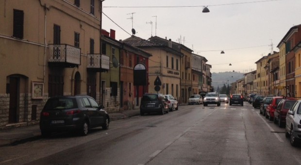 Auto contromano in via Marconi viabilità rebus al quartiere Prato
