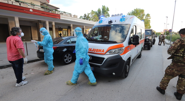 Coronavirus, Mondragone zona rossa: 10 contagi, comunità bulgara in lockdown