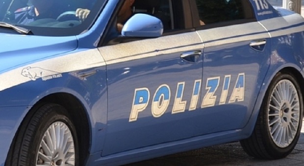 Trieste. Poliziotti uccisi in questura, lui scrive su Facebook: «Sbirri di m...». Condannato a risarcire 3 mila euro