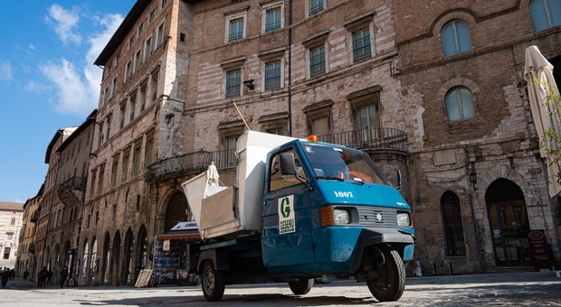 Tari, a Perugia accertamenti sulle aree esterne: stangata per le concessionare di auto. Arrivate cartelle da 180mila euro