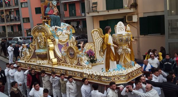 Da Ercolano a Madonna dell’Arco: la marcia lunga 3 giorni