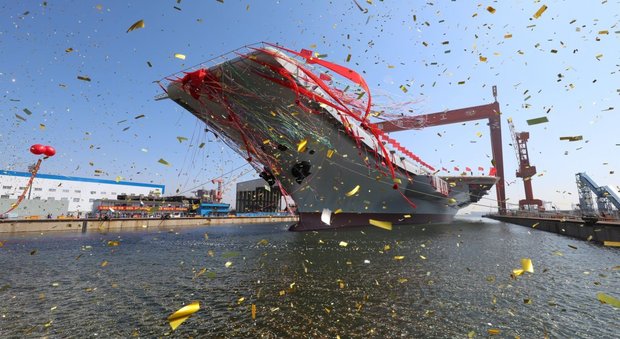 Pechino vara la prima portaerei del tutto “Made in China”