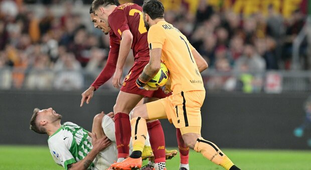 La Roma cade all'Olimpico e fallisce l'aggancio al secondo posto: il Sassuolo vince 4-3
