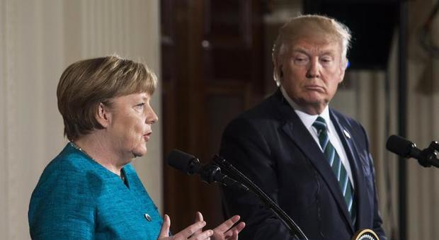 Trump attacca Merkel e altri Paesi Nato: «Avete speso poco per la Difesa. Nostra pazienza sta per finire»