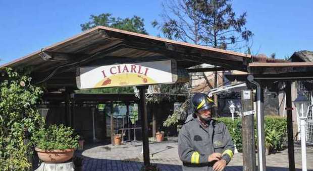 Nuovo incendio al ristorante degli eredi di Aldo Fabrizi. Già dato alle fiamme giorni fa