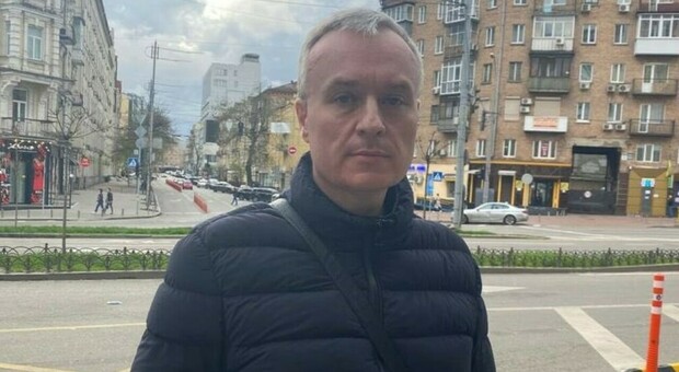 Vicepresidente della Gazprombank fugge da Mosca e si arruola con Kiev