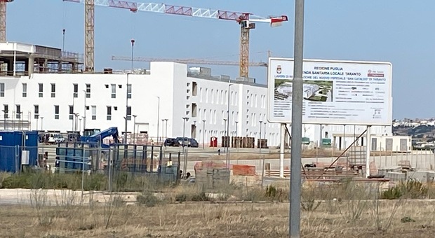 Sanità, ok dal ministero: arrivano 300 milioni per gli ospedali San Cataldo di Taranto e Nord Barese