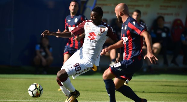 De Silvestri salva il Torino: a Crotone finisce 2-2
