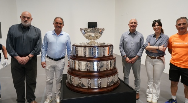 La Coppa Davis è arrivata a Terni, sarà esposta martedì 9 aprile al Caos nella sala Ronchini al museo De Felice