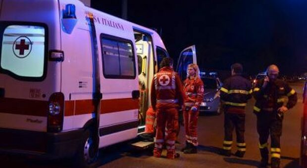 Renzo Cristiani è morto per salvare due automobilisti: il volontario dell'Avpl travolto sull'A14 mentre segnalava un incidente
