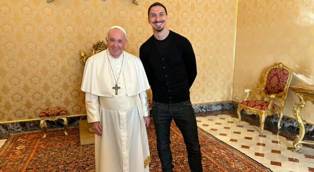 «Peace and love»: Ibrahimovic incontra Papa Francesco
