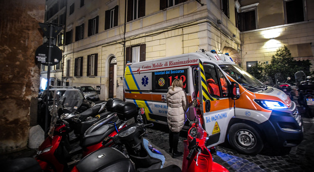 Roma, Veronica trovata morta in casa in pieno centro: probabile abuso di farmaci e droghe