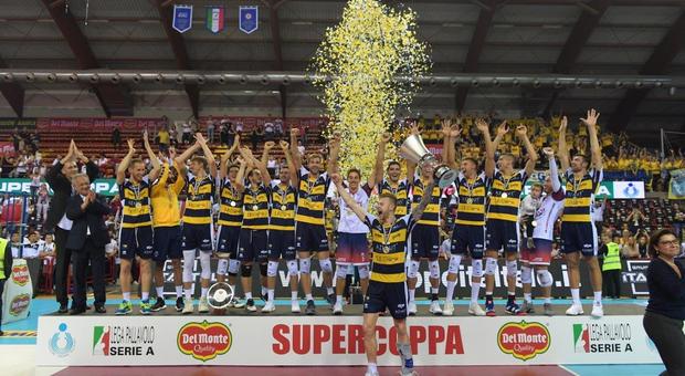 Velasco torna a Modena e vince la Supercoppa. Christenson mvp