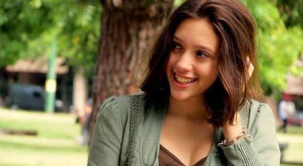 Lola, 15 anni, uccisa e sepolta nella sabbia: "Liberati i dieci sospettati"