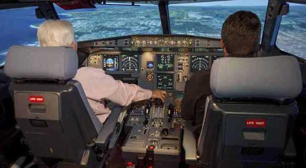Alitalia e Easyjet da oggi avranno sempre almeno due persone dell'equipaggio
