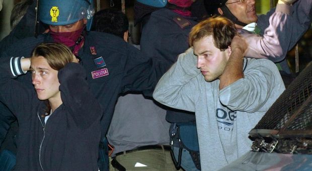G8 di Genova, poliziotti condannati a pagare quasi 3 milioni di euro per le violenze alla Diaz