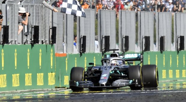 Formula 1, annullati i gran premi di Giappone, Singapore e Azerbaijan