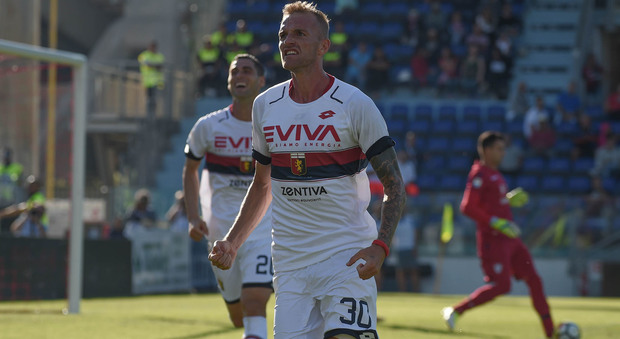 Il Genoa batte il Cagliari 3-2 e coglie il suo primo successo stagionale