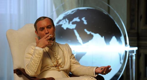 Jude Law è The Young Pope