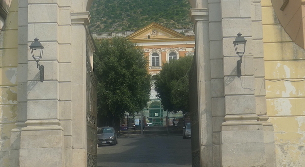 Il Belvedere di Caserta visto dall'arco borbonico
