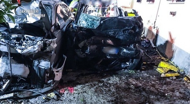 Bologna, incidente frontale tra due auto: 4 morti e 2 feriti. Una bambina di 9 anni tra le vittime