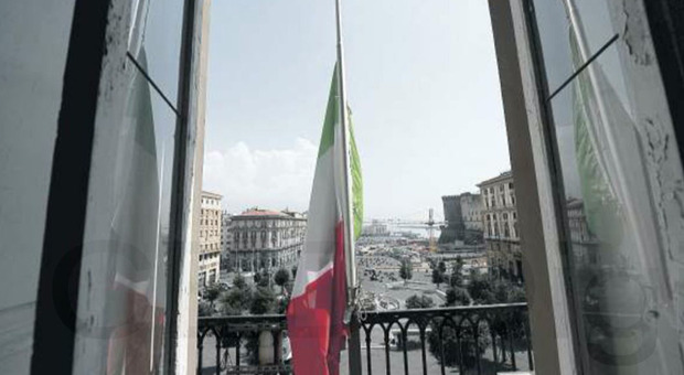 Comune di Napoli, stop allo smart working e dipendenti in rivolta