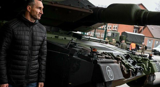 Guerra, carri armati Leopard: i militari ucraini in Germania cominciano l'addestramento speciale