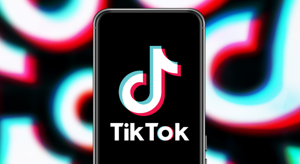 TikTok mira alla consapevolezza degli utenti come antidoto alla disinformazione