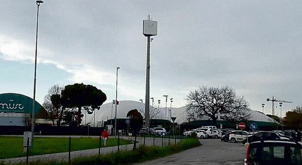 Varato il Piano delle antenne a Fano: «Inutile spesa di 100mila euro»