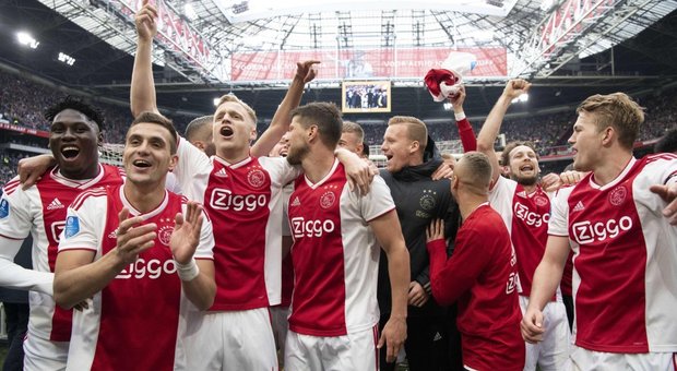 Olanda, l'Ajax vince in trasferta e conquista il titolo