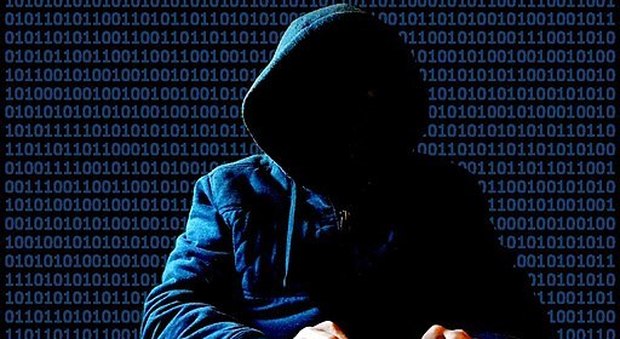 Porno, gli utenti dei siti per adulti nel mirino degli hackers: dati a rischio