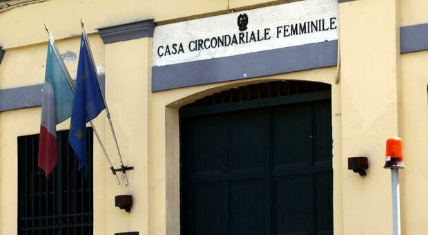 Il carcere femminile di Pozzuoli