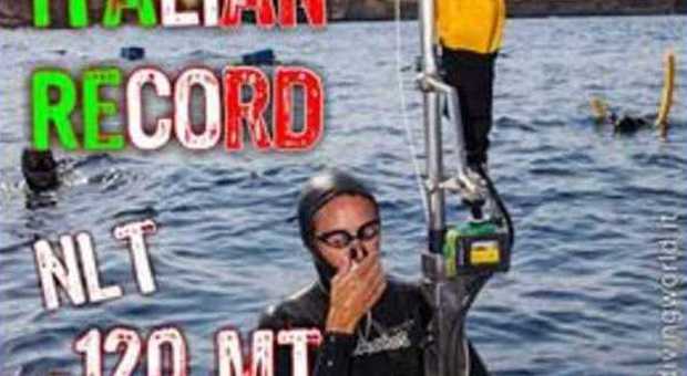 Carraturo, record napoletano di immersione: -120 metri
