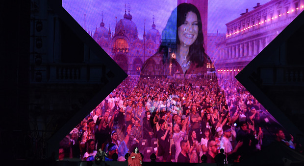 VENEZIA Il concerto di Laura Pausini in piazza San Marco