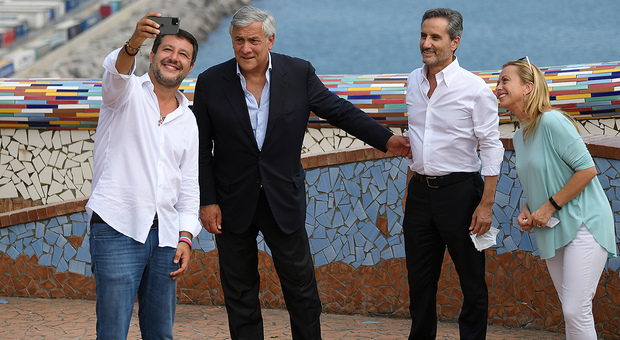 Elezioni comunali a Napoli, centrodestra diviso: tre aspiranti per una candidatura