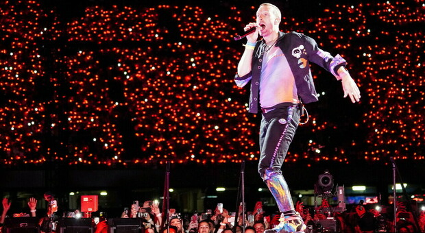 Coldplay, la canzone fatta con i fan: appello social, ecco come partecipare