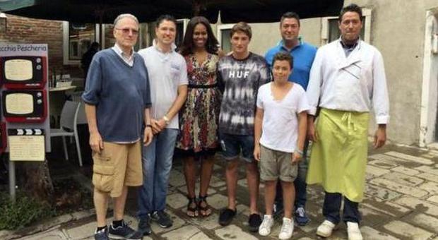 Michelle Obama a pranzo nel ristorantino di Murano: tagliolini e tiramisù
